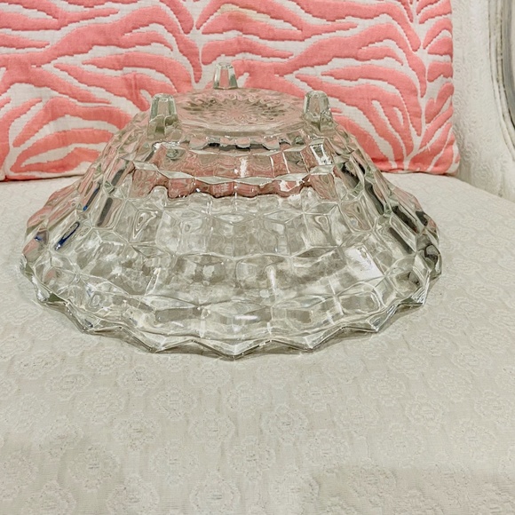 F2-LARGE HEAVY Vintage American Whitehall Pressed Clear Glass Footed Bowl - Picture 5 of 6